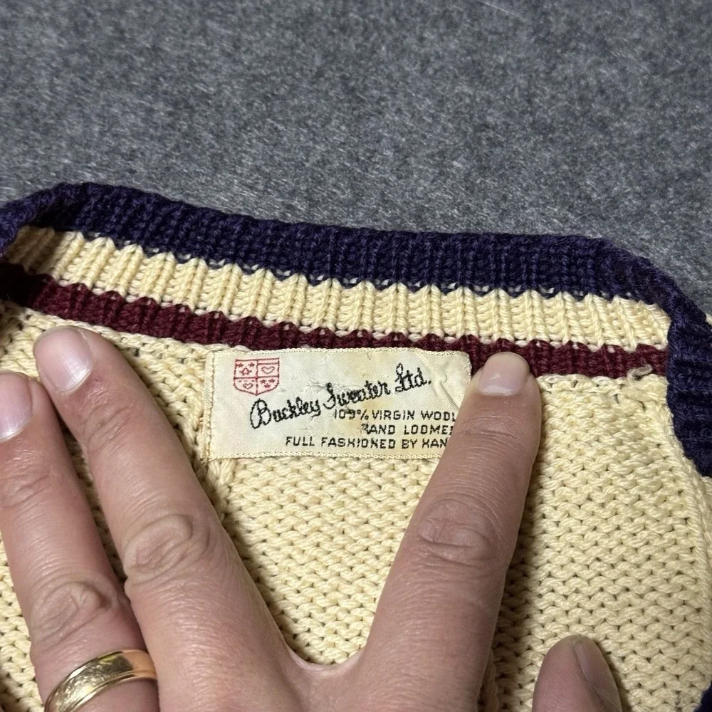 VTG 70s 80s Buckley Sweater LTD. Cable Knit V Neck Wool Knit‎ Mens L Distressed
